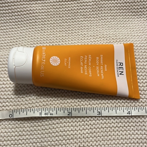 REN AHA Smart Renewal Body Serum - Picture 8 of 8